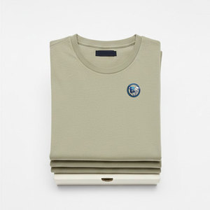 Camiseta informal sencilla para hombre diseñada con tela ligera para mayor comodidad y facilidad en el día a día 100% algodón - Product Image 6