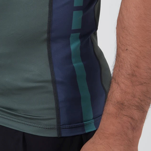T-shirt de compression à manches courtes pour homme, séchage rapide, 100 % polyester 180g, pour la gym et l'entraînement, imprimé numérique sur le devant - Product Image 4