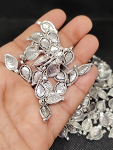 จี้ปะการังทองเหลืองรูปปีกสั่งทำพิเศษสำหรับเด็ก ดีไซน์หรูหรา เหมาะสำหรับงานไมโครมาคราเม่ เครื่องประดับสไตล์โบโฮชิค และพวงกุญแจ - Product Image 6