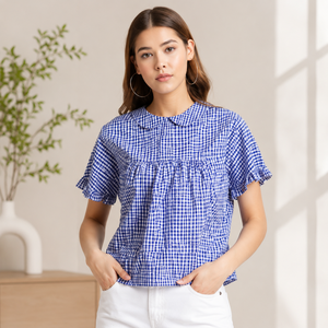 Blusa de popelina de algodón a cuadros azul para mujer, con cuello Peter Pan, manga con volantes, logo frontal, corte holgado, top de primavera/verano - Product Image 1