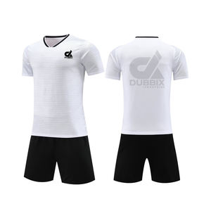 Maillot d'entraînement de football pour homme sur mesure de haute qualité, 100 % polyester, séchage rapide, respirant, logo imprimé numériquement, uniforme de football - Product Image 4