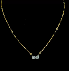 Elegante Collar con Colgante Doble de Diamantes Cultivados en Laboratorio, Forma Redonda y de Pera, en Oro Amarillo, Joyería Fina de Lujo Minimalista - Product Image 1