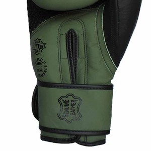 Guantes de Boxeo Duraderos Predator para Entrenamiento, de Cuero Premium, para Adultos, Transpirables, Impermeables, con Logotipo Personalizado y Agarre para el Pulgar - Product Image 6