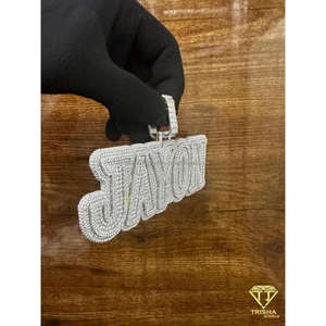 Colgante Personalizado JAYON con Letras en Bloque, Completamente Engastado con Moissanita VVS en Plata de Ley 925 - Product Image 4