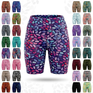 Shorts imprimés taille haute élégants pour femmes, vente en gros, compressifs, extensibles, pour l'entraînement, la course, respirants, personnalisables - Product Image 1