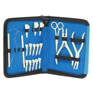 Kit professionnel d'outils pour extensions capillaires en acier inoxydable : pinces à cheveux, anneaux de séparation, aiguilles à trame, mini-ciseaux, pince à ruban, pince à friser - Product Image 2
