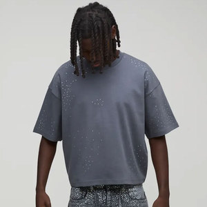 Camiseta Gris de Manga Corta Más Vendida con Diseño de Puntos, Cuello Redondo, Tejido de Punto Informal, Transpirable, Estilo Urbano, con Pedrería - Product Image 3