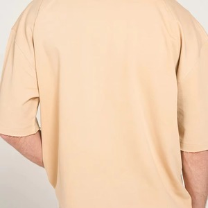เสื้อยืดเจอร์ซีย์ทรงบ็อกซี่คุณภาพสูงสำหรับผู้ชาย ผ้าฝ้าย 100% น้ำหนัก 220 กรัม รับสกรีนโลโก้ตามแบบ บริการ OEM ไซส์ใหญ่พิเศษ - Product Image 5