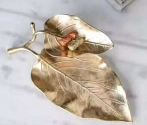 ชามตกแต่งลายใบไม้เคลือบทอง 3 ช่อง ถาดลายใบไม้สีทองสำหรับตกแต่ง ชามตกแต่งลายใบไม้เคลือบทอง 3 ช่อง - Product Image 4