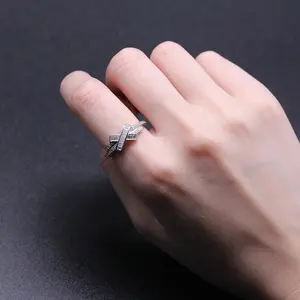 कस्टम Inlaid जिक्रोन धनुष अंगूठी महिलाओं की सगाई गहने 925 स्टर्लिंग चांदी