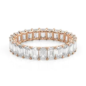 Anillo de Eternidad con Diamantes Cultivados en Laboratorio con Corte Esmeralda Oramara, Certificado por IGI - Product Image 3