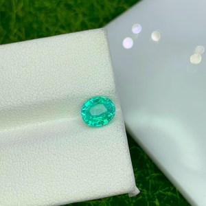 Émeraude Verte Naturelle Nigériane Certifiée, Coupe Ovale, Clarté VS, Pierre de Naissance de Mai, Pierre Précieuse en Vrac pour la Fabrication de Bijoux, Vente en Gros - Product Image 3