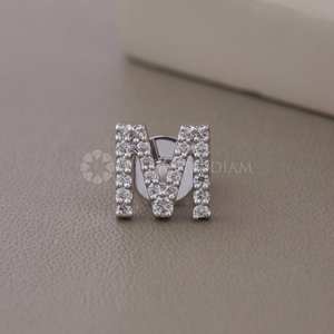 Boucles d'oreilles tendance en or blanc avec diamants de laboratoire taille ronde pour mariage et fiançailles pour femme - Product Image 1
