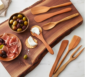 Ensemble de couverts en bois naturel, design minimaliste, finition mate, cuillères et fourchettes, design moderne, pour la restauration, les fêtes et les restaurants - Product Image 2