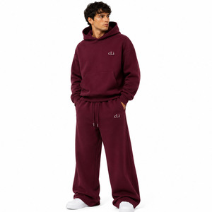 Conjuntos a juego oversize color burdeos: Sudaderas con capucha de corte holgado y pantalones de chándal de pierna ancha, de felpa de algodón de 450 GSM de alto gramaje, estilo streetwear, con logotipo personalizado. - Product Image 1