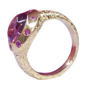 Anillo de compromiso y aniversario de lujo chapado en oro y plata Gemvanity SR1485 con diseño budista tibetano y cristiano - Product Image 1