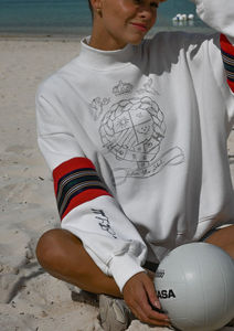 Sweat-shirts de sororité personnalisés OEM surdimensionnés, col montant, broderie, polaire, motif uni, décontractés, écologiques, saison hivernale, avec badge - Product Image 3