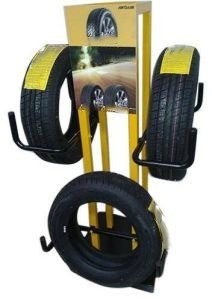 Expositor de Neumáticos Metálico de Doble Cara, Resistente, con Superficie Pulida, Orientación Vertical, para Tiendas de Conveniencia y Almacenes - Product Image 1