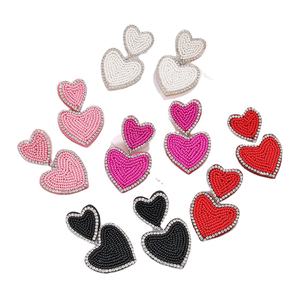 Pendientes de Corazón con Cuentas de Semillas, Regalo de Moda para Mujer, Pendientes Colgantes con Diseño de Amor por MD HANDICRAFTS - Product Image 2