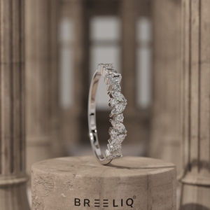 Anillo de Oro de 14K con Diamante Cultivado en Laboratorio, Diseño de Hoja Vintage, Elegante y Delicado, Anillo de Boda Apilable para Mujer - Product Image 1