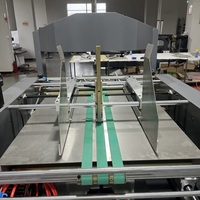 Machine automatique de collage d'angles pour boîtes en carton rigide, petite machine de fabrication de boîtes cadeaux en carton ondulé