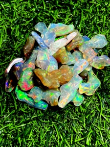 Opale d'Éthiopie naturelle polie, pierre brute, opale brute, cabochon, vente en gros, fabricant, fournisseur - Product Image 5