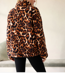 Sweat-shirt ample à col ras du cou brodé en molleton Sherpa de coton épais, demi-zippé, uni - Product Image 3