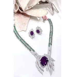 Impresionante Conjunto de Collar y Aretes con Piedras de Circonia Cúbica de Primera Calidad y Baño de Plata para Mujer, Ideal para Compromiso, Aniversario y Boda - Product Image 2