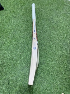 Batte de cricket en saule anglais de qualité professionnelle SS Gladiator Players Grade - Product Image 3