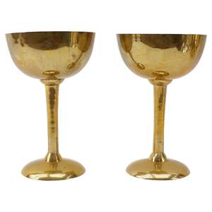 Juego de cuatro vasos de cobre para fiestas con un acabado brillante y de aspecto magnífico para bodas lujosas y celebraciones reales. - Product Image 2