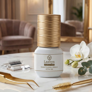 [Lashya] Signature Adhesive 1-2s Long Lasting Retention for Salon Experts Eyelash Extension <b>Glue</b> 10ml - Product Image 1