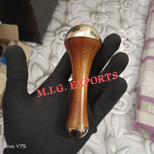 Varitas Kansa de doble cara para masaje facial y corporal con mango de madera de Acacia, Mango, Madera de Rosa y muchas otras especies de madera. - Product Image 3