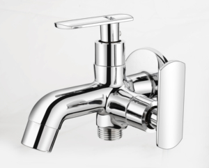 ก๊อกน้ำสองทางแบบติดผนัง ทนทาน ผลิตจากโลหะผสมสังกะสี พร้อมช่องจ่ายน้ำสองทาง สำหรับสวน ใช้งานหนัก วาล์วประปาคุณภาพสูง - Product Image 1