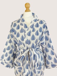 Bata Larga para Mujer con Estampado de Hojas Azules, Manga Larga, Cuello Camisero, 100% Algodón, Suave, Informal, para Verano - Product Image 3