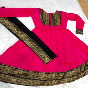VASTRA COTTAGE Elegante Vestido de Seda Jacquard para Mujer, Completamente Forrado con Patrón en la Espalda, Dupatta de Red con Borde, Estilo Elegante para Fiestas - Product Image 4