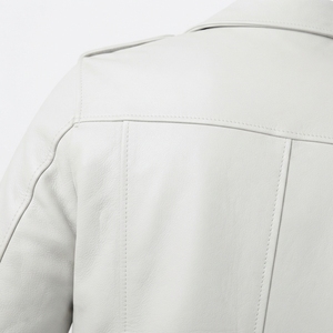 Chaqueta de Moto de Cuero PU Blanca para Hombre, Corte Ajustado, Cuello Camisero, Cierre de Cremallera, Manga Regular, Estilo Otoñal - Product Image 4