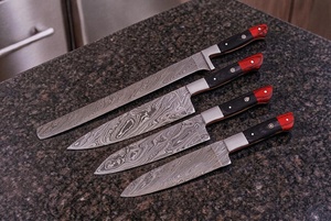 Juego de Cuchillos de Cocina Damasco Hechos a Mano de 5 Piezas con Mango de Madera, Funda de Cuero y Hoja Pulida - Cuchillos de Cocina Premium - Product Image 6