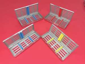 Casetes de esterilización dentales de acero inoxidable de alta calidad, resistentes al óxido, con accesorios de silicona en azul, rojo, verde y gris para instrumentos. - Product Image 5