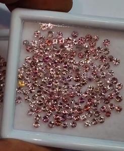 570 piezas de granate natural que cambia de color, corte redondo de 3 mm y 3.5 mm, 80 quilates, lote Iroc Sales, gemas sueltas de buena calidad, facetadas, US$160 por todo el lote. - Product Image 2