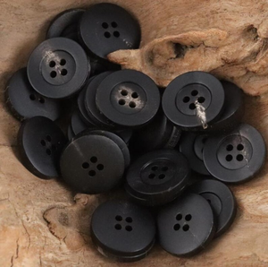 Botones de Cuerno de Búfalo Modernos, Ecológicos y Hechos a Mano, con 4 Agujeros, para Ropa y Camisas, Diseño de Alta Gama, en Oferta - Product Image 3