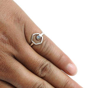 Solid 925 Sterling <b>Silver</b> Fine Bohemian Jewelry Handmade Classic Bezel <b>Set</b> Round Cut Labradorite Gemstone Statement <b>Ring</b> - Product Image 2