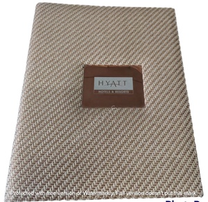 Couverture de livre de menu A4 en cuir PU personnalisé de haute qualité dossier à feuilles mobiles lié au bois pour hôtels et restaurants - Product Image 2