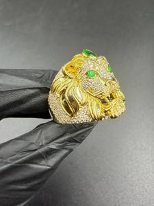 Anillo de Moissanita con Cabeza de Rey León para Hombre, Banda Pavé Chapada en Oro, Plata Fina 925 Original, Regalo para Amantes de los Animales y Amigos - Product Image 2