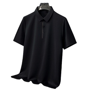 Polo homme d'été décontracté à manches courtes, fin et respirant, avec logo personnalisé brodé ou imprimé, col à revers uni, idéal pour le business. - Product Image 1