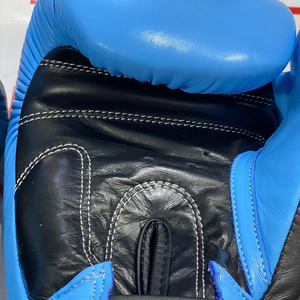 Guantes de Boxeo Twins Muay Thai Hechos a Mano con Cuero Genuino de Vaca, con Agarres para Sanda, Transpirables y que Absorben la Humedad - Product Image 4