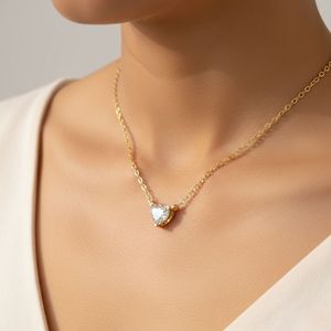 Collar solitario con diamante engastado en forma de corazón de 0.50 quilates - Product Image 6