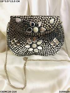 Bolso de Mano con Mosaico a la Moda para Amantes de la Moda, Estilo de Diseñador, con Colores Atrevidos y Piedras Multicolores - Product Image 4