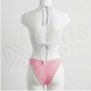 Ensemble de bikini 2 pièces à imprimé géométrique rose, haut triangle à col halter avec perles, bas de bikini string, maillot de bain pour femmes - Product Image 5