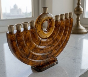 เมนอร่าเรซิ่นสีน้ำตาลและทองเหลืองรุ่นใหม่ล่าสุดปี 2026 - เชิงเทียนฮานุกคาห์ 9 กิ่ง ดีไซน์หรูหราสำหรับตกแต่งบ้านในช่วงเทศกาลและเป็นของขวัญตามหลักศาสนายิว - Product Image 4