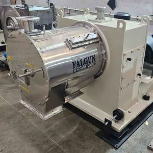 Centrífuga Industrial Horizontal Avanzada de Empuje, Acero Inoxidable SS 2205, 25 HP, 220V, Separación de 100 a 1000 Kg/H - Product Image 1